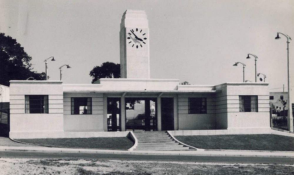 Broomhill-Pool-front-entrance