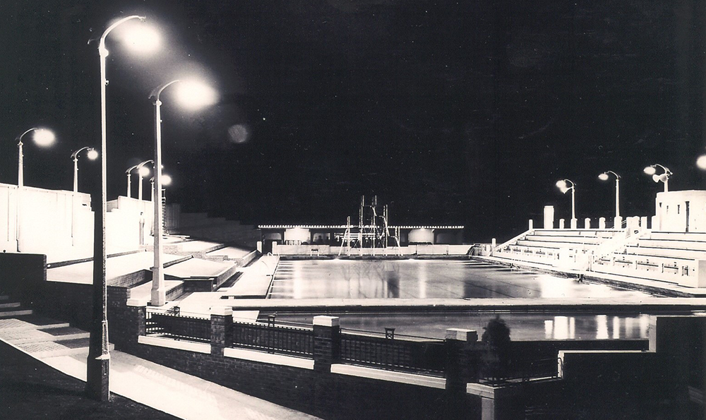 Broomhill-Pool-fully-floodlit